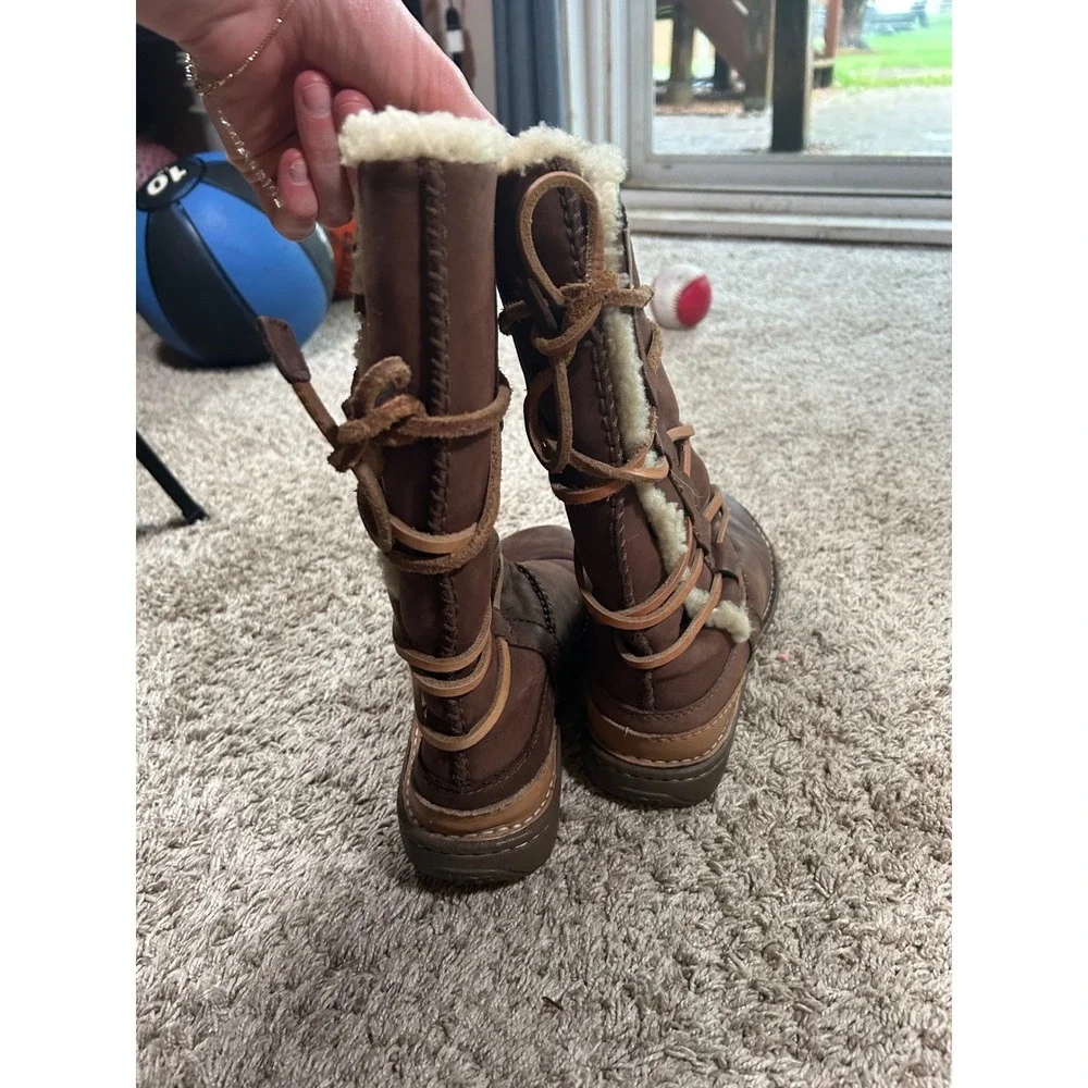 UGG Australia Adirondack Tall Brown Leather Lace Up Shearling‎ Boots Womens 7